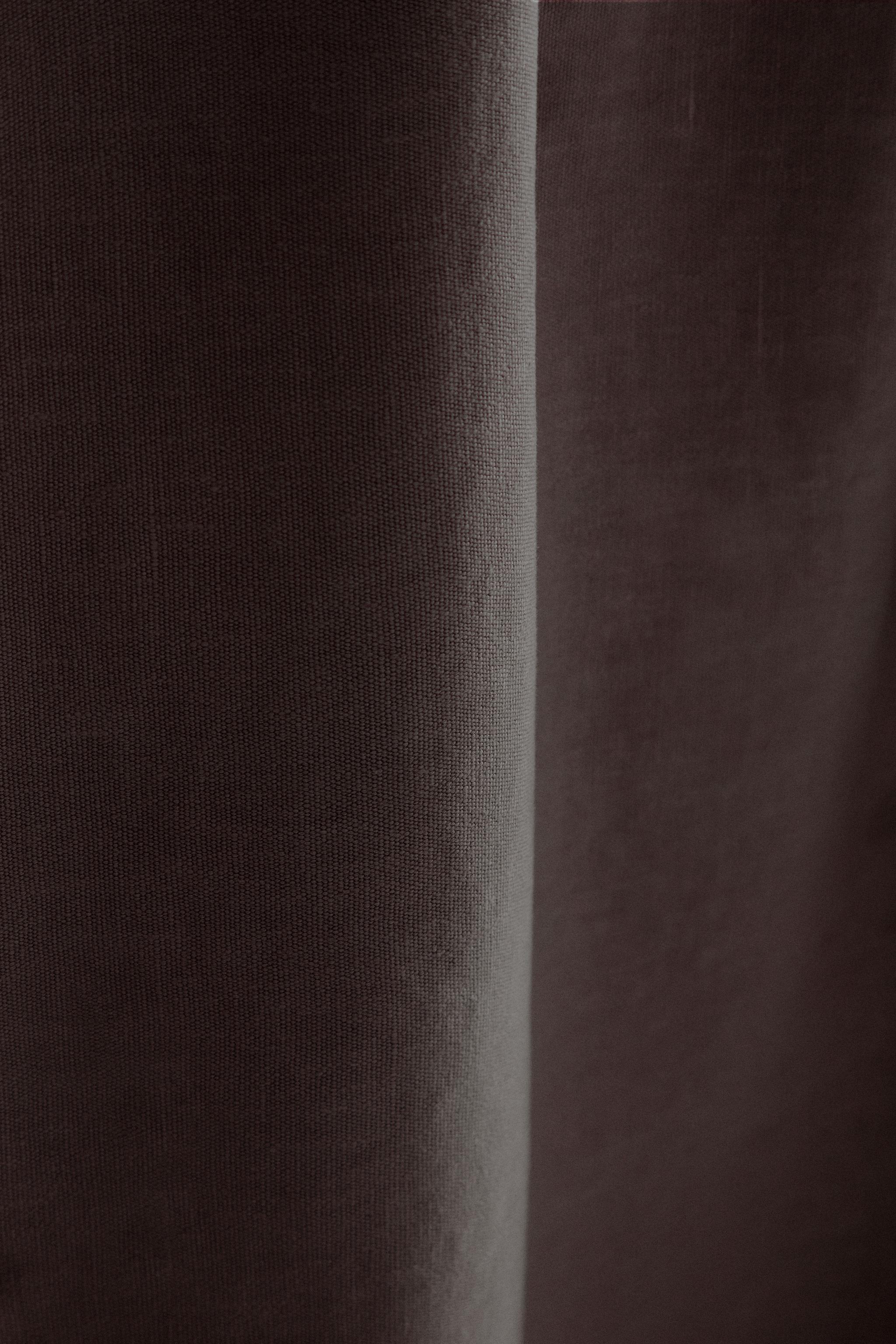 TABLECLOTH 01